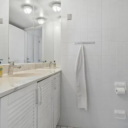 Bad, Lejl, 73 Apartment *